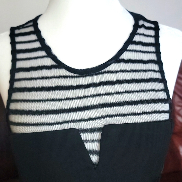 HKR collection 👗 - Picture 2 of 16